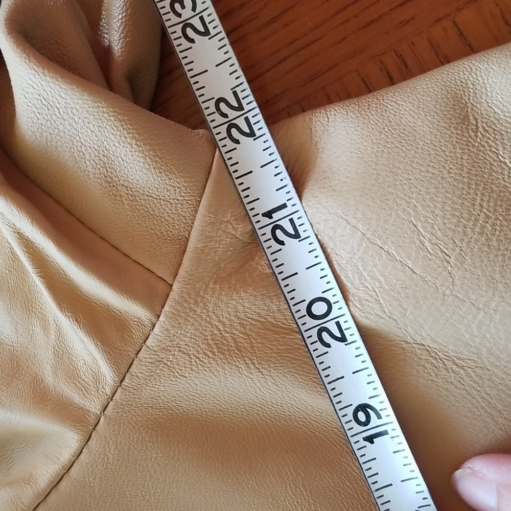 Centigrade Ladies Leather Coat - Picture 12 of 16